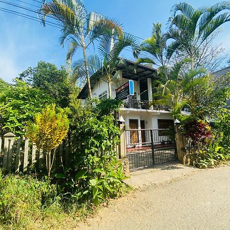 Blossom Inn เอลลา ภายนอก รูปภาพ
