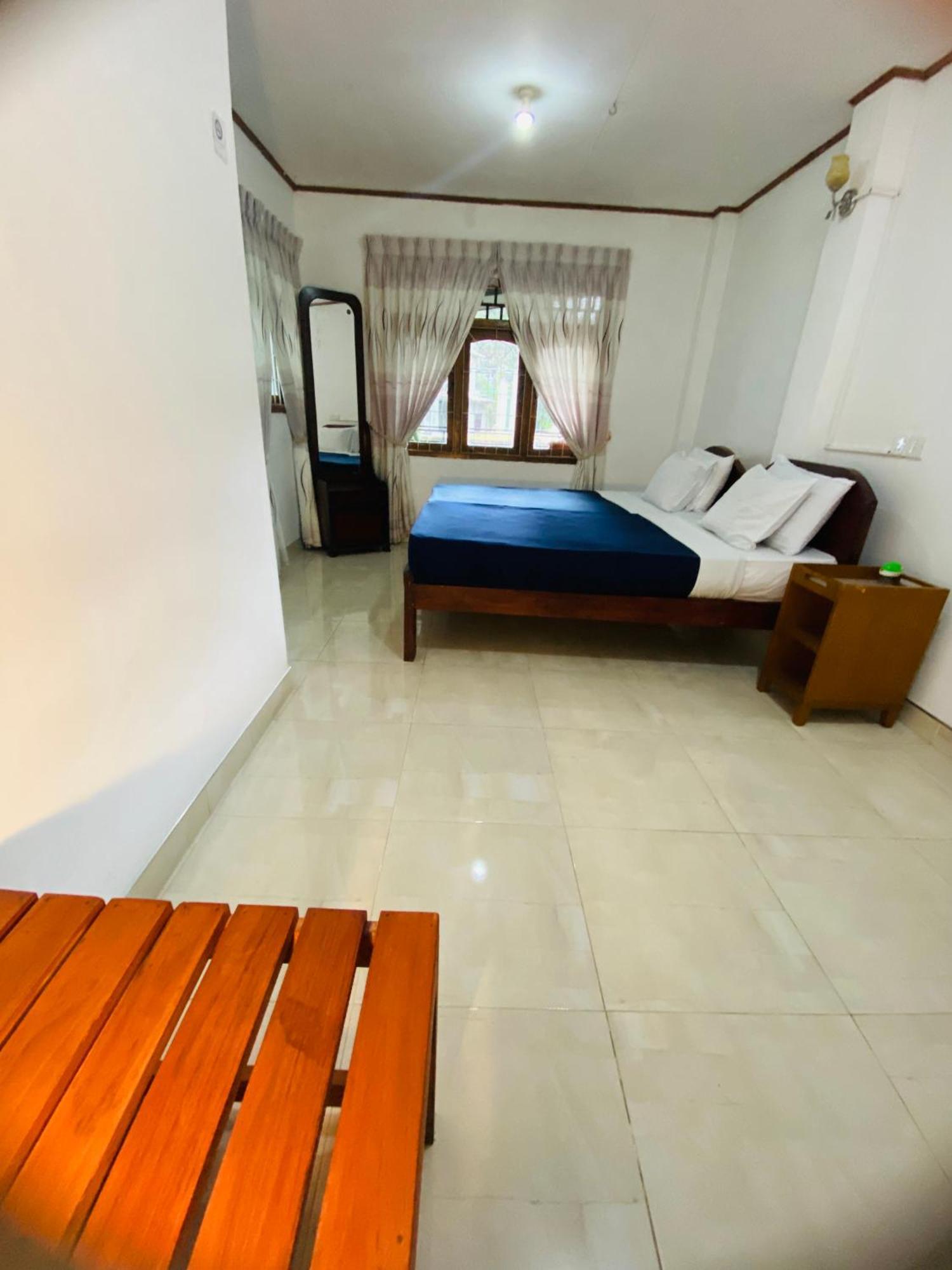 Blossom Inn เอลลา ภายนอก รูปภาพ