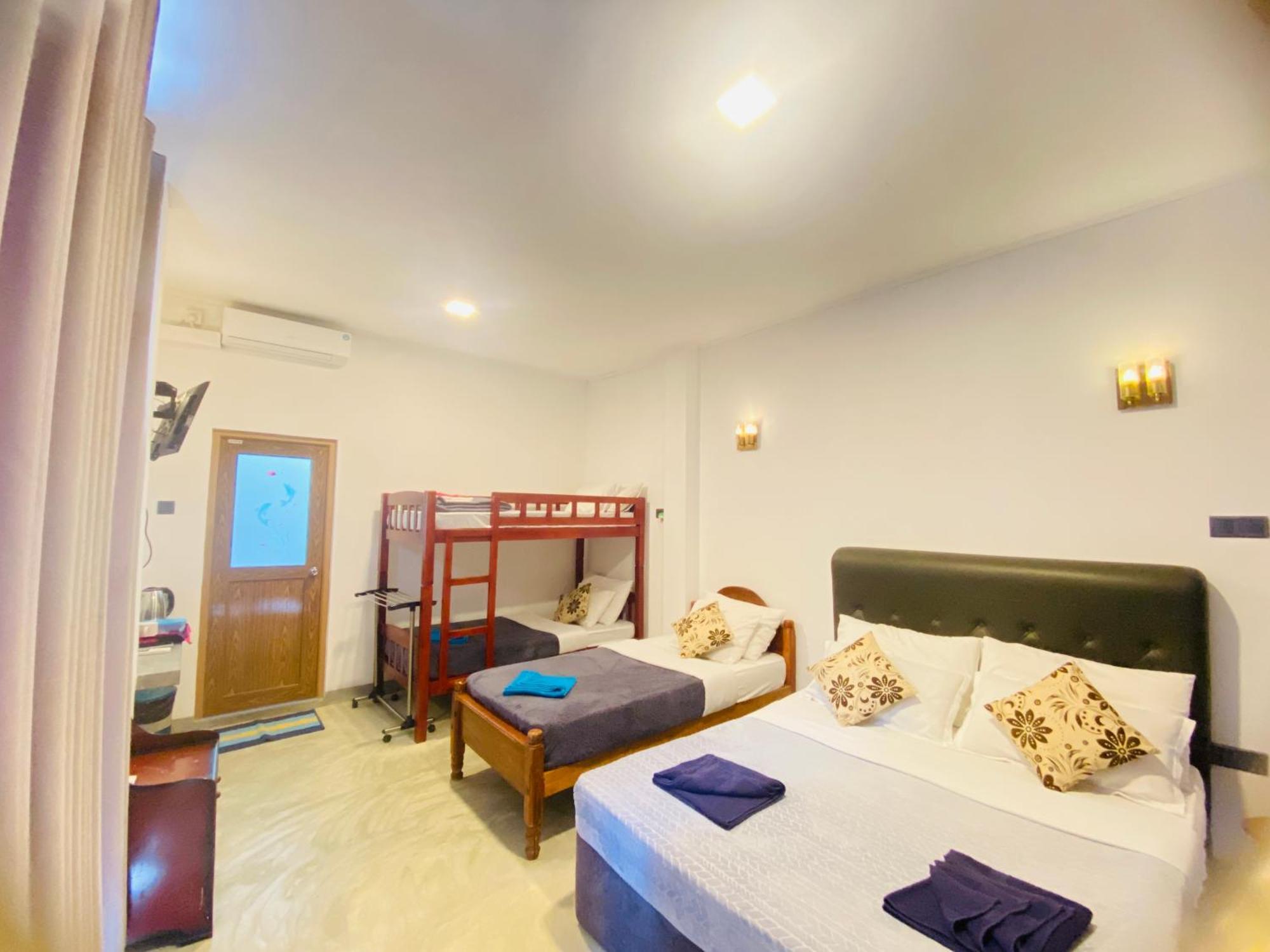 Blossom Inn เอลลา ภายนอก รูปภาพ